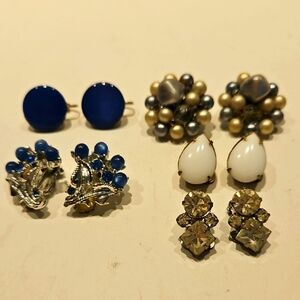 5 Pair Vintage White, Blue, Grey & Rhinestone Clip On Earrings